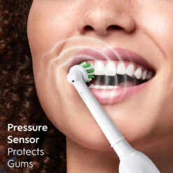 Oral B Oral-B Pro Limited Rechargeable Electric Toothbrush, White 9 Oral B Oral-B Pro Limited Rechargeable Electric Toothbrush, White -Oral B Sales Store oralB D305 eComm PDP Secondary Image Deep Clean 41287.1679409802.1280.1280 05205.1679409915