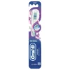 Oral B Oral-B Vivid Whitening Manual Toothbrush, Soft